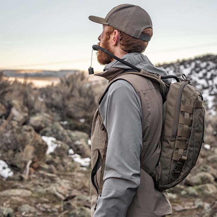 hydration pack 8
