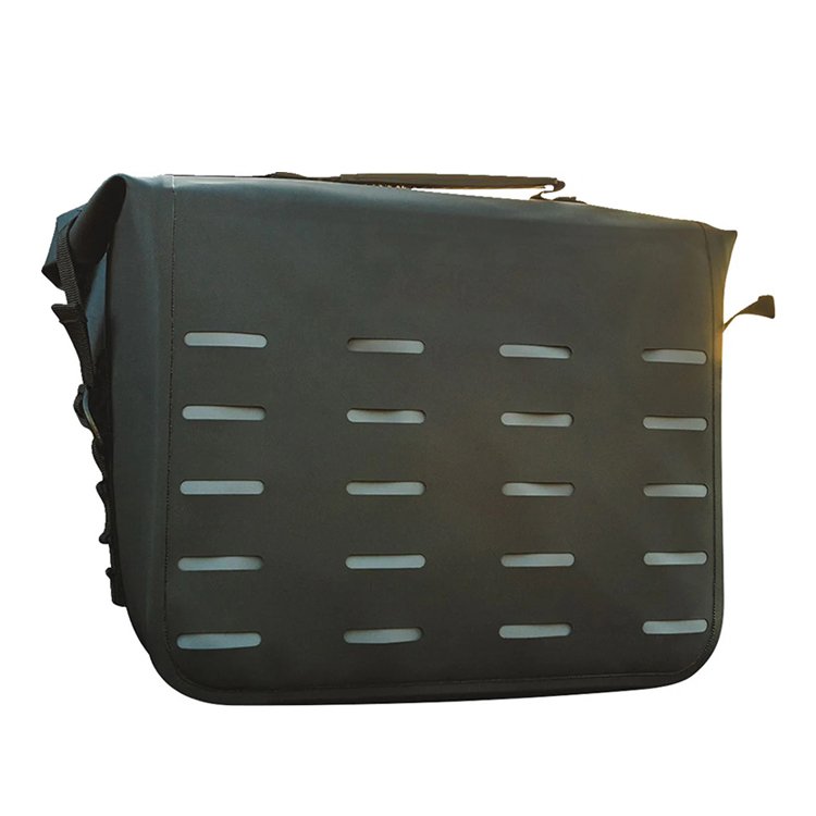 pouch-bag