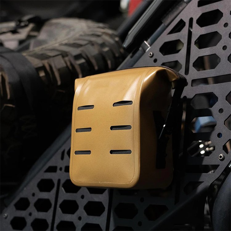 tactical-molle-pouch