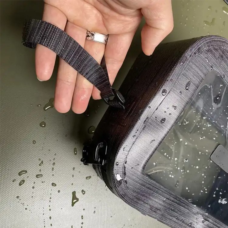 waterproof-pouch-40